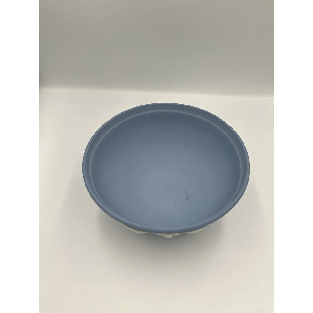 Wedgwood Jasperware Bow Festivity Bowl Swag Blue 7.5